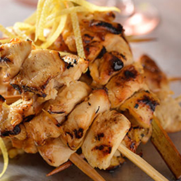 Tangy lemon and spices chicken skewers
